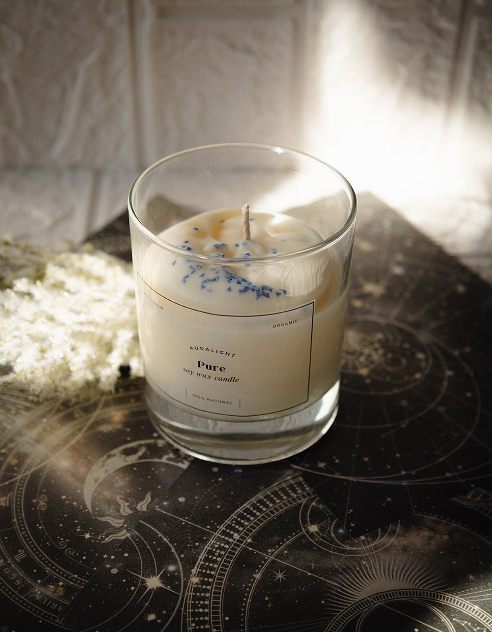 Luna - Parfum de violete si miros de ploaie